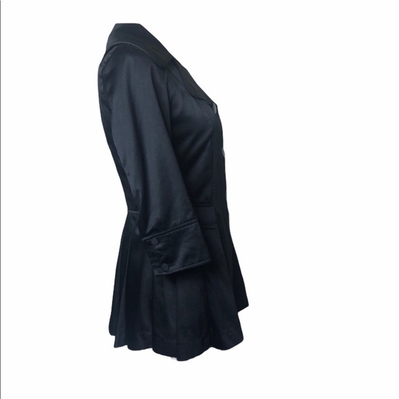 Bebe Satin Pleated And Flared Button Front Jacket SZ XS Black - Picture 2 of 7